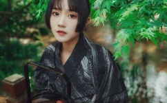 男生穿丝袜的故事